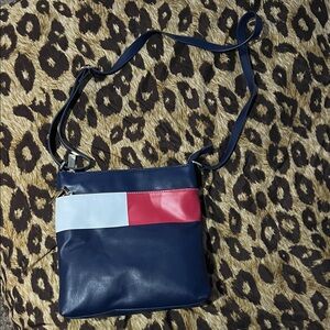 TOMMY HILFIGER Crossbody Bag ❤️🤍💙